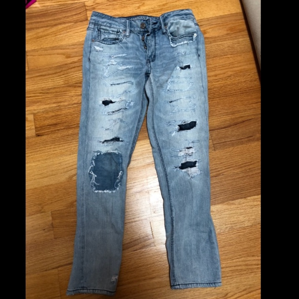 American Eagle Distressed Jeans